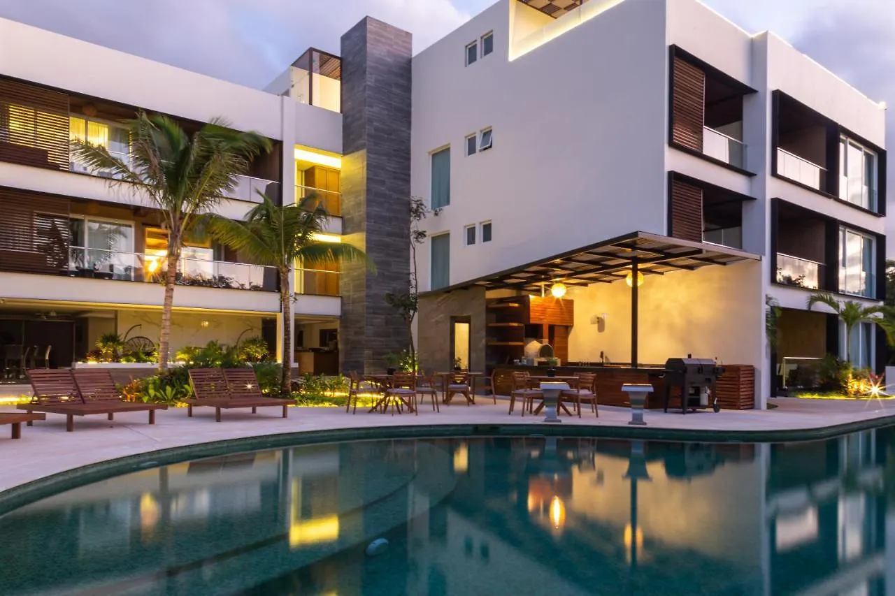 אקומל Solmare Apartments & Suites