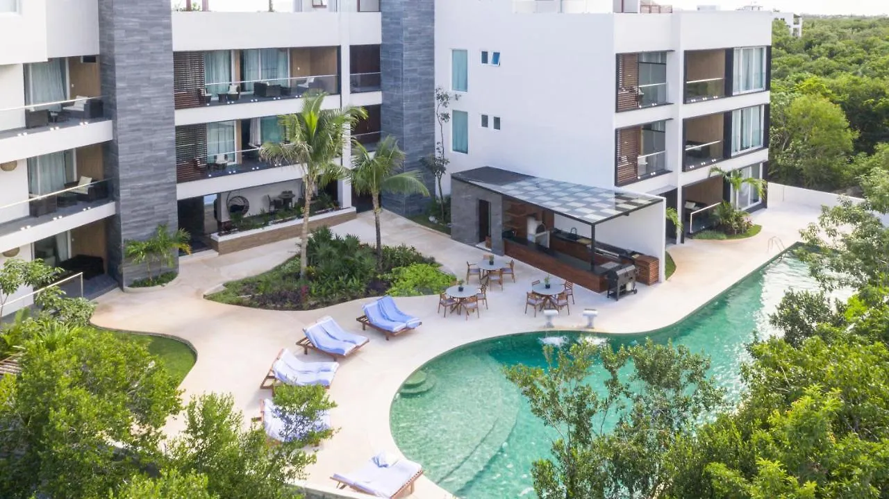 אקומל Solmare Apartments & Suites