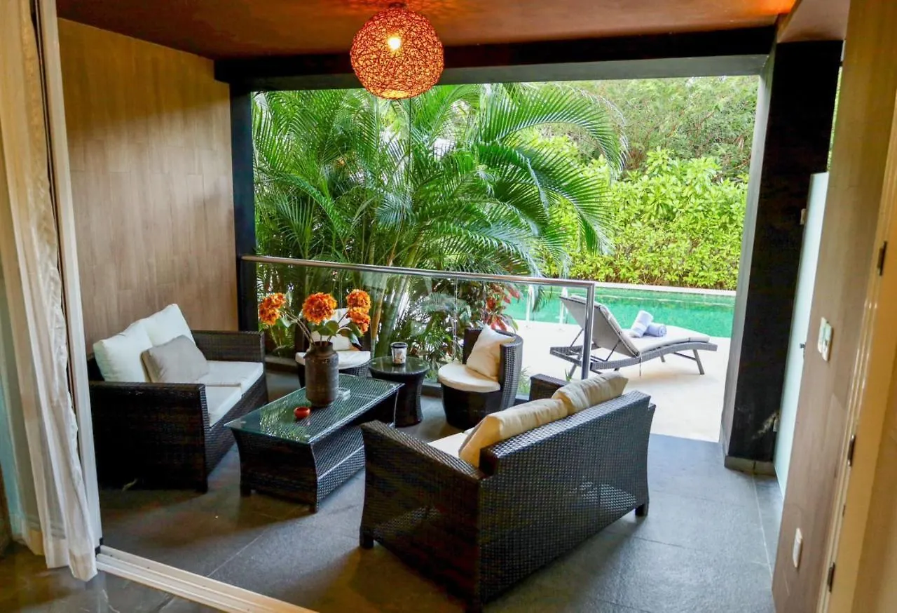 אקומל Solmare Apartments & Suites