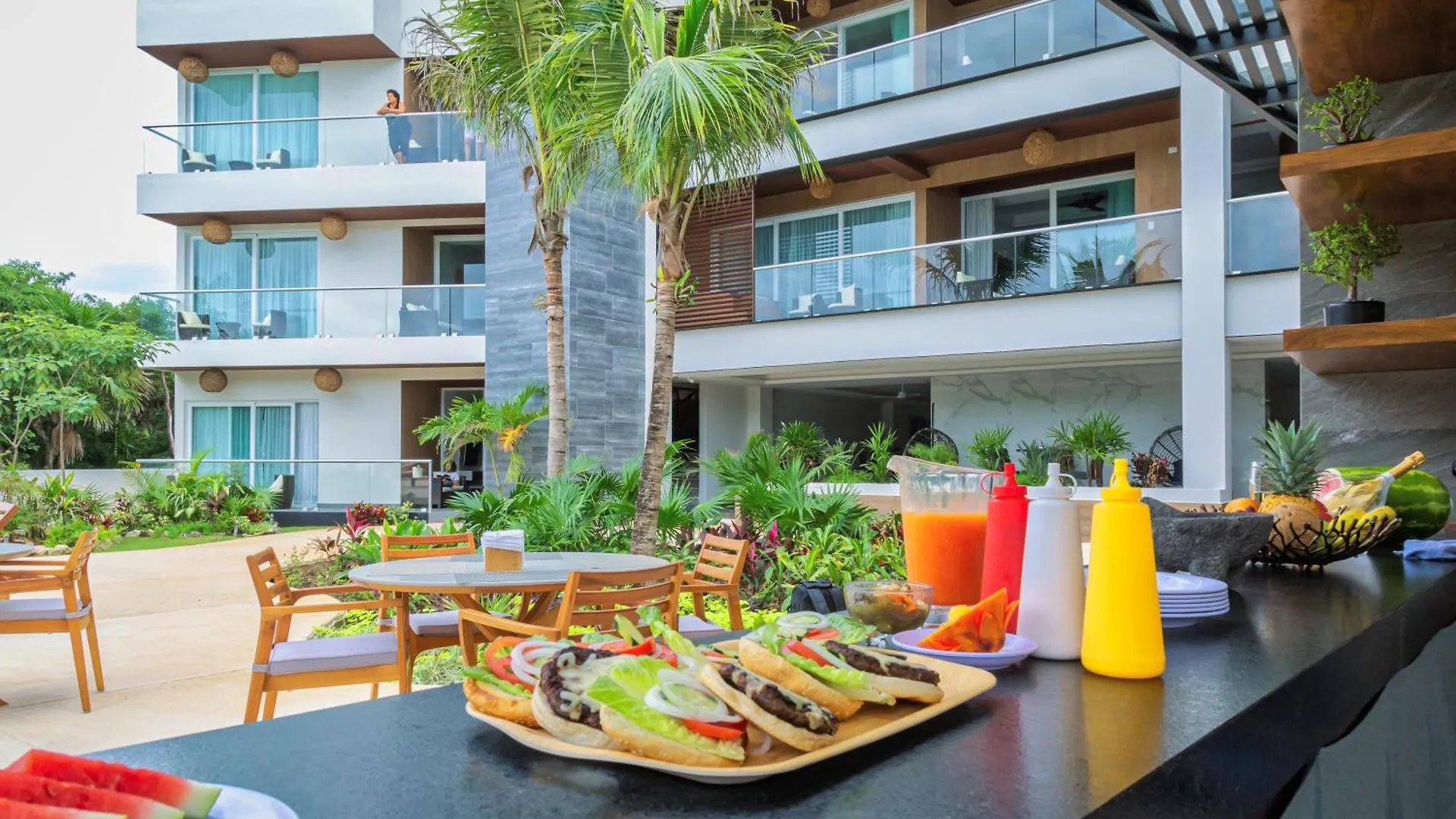 אקומל Solmare Apartments & Suites