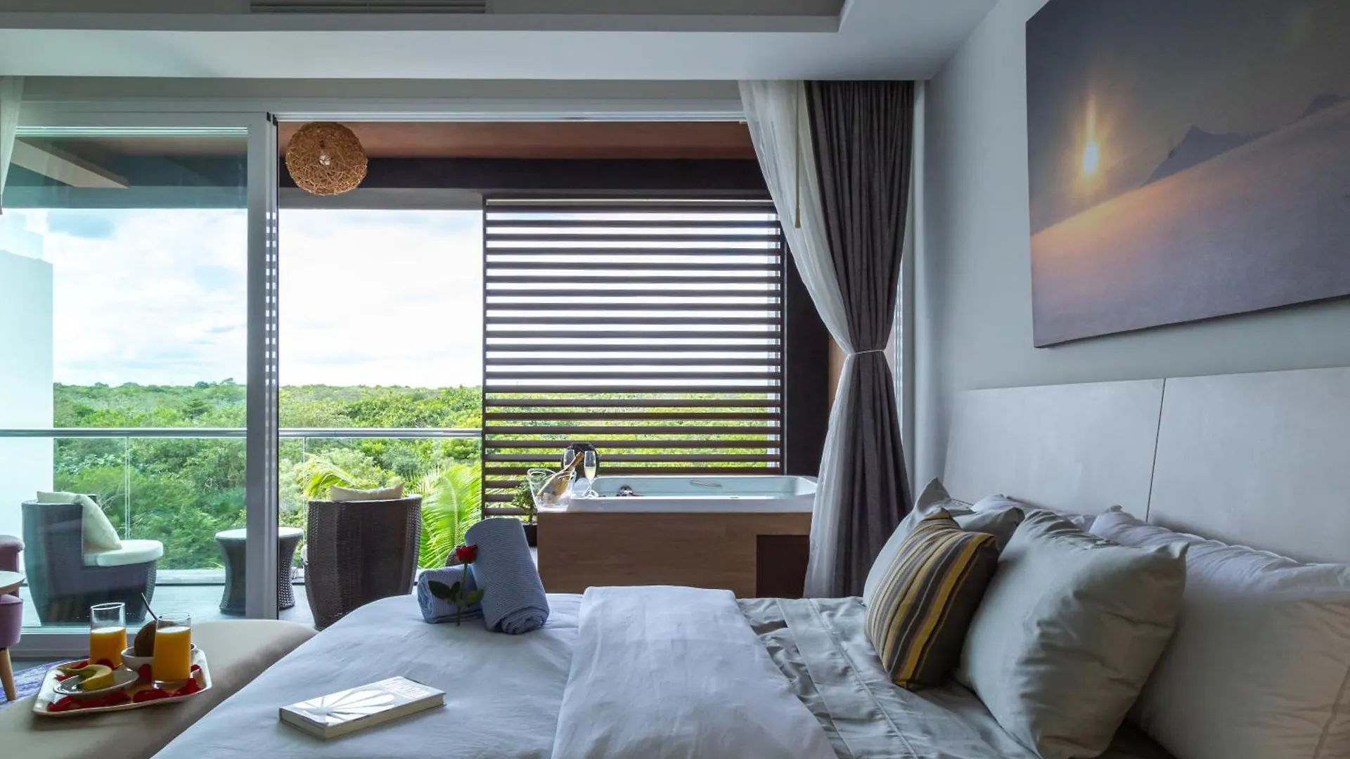 אקומל Solmare Apartments & Suites